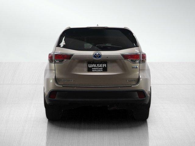 used 2015 Toyota Highlander Hybrid car, priced at $24,499