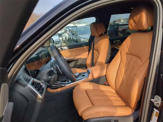 new 2026 BMW X7 car, priced at $103,300