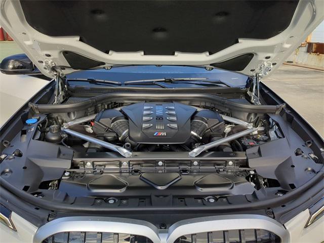 new 2026 BMW X7 car, priced at $122,750