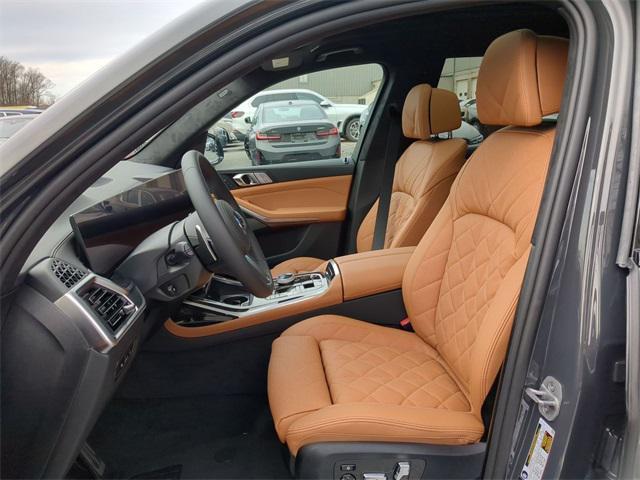 new 2026 BMW X7 car, priced at $105,650