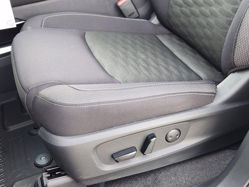 new 2026 Nissan Pathfinder car, priced at $36,069