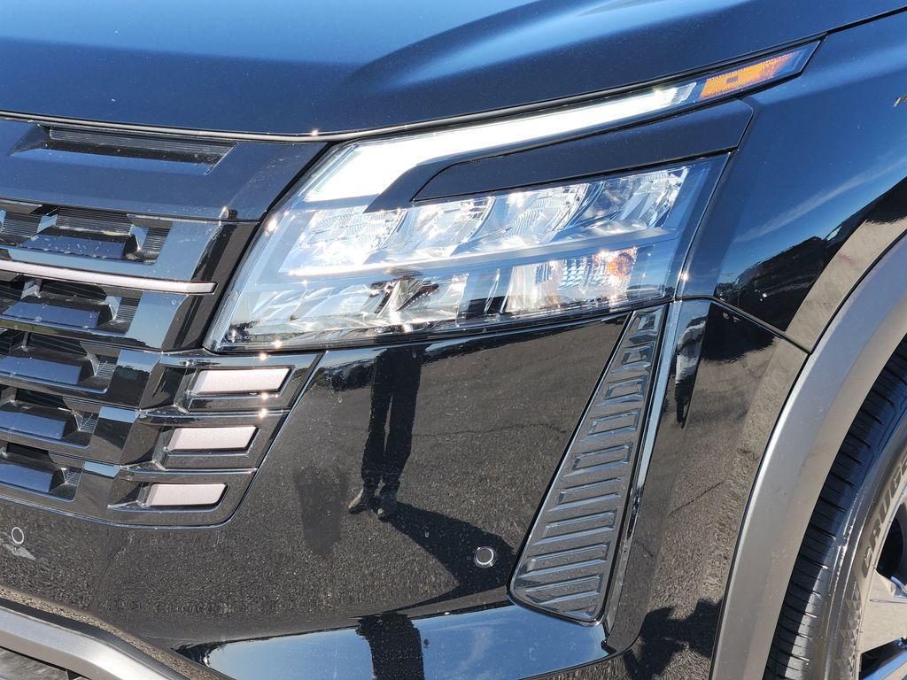 new 2026 Nissan Pathfinder car, priced at $36,069