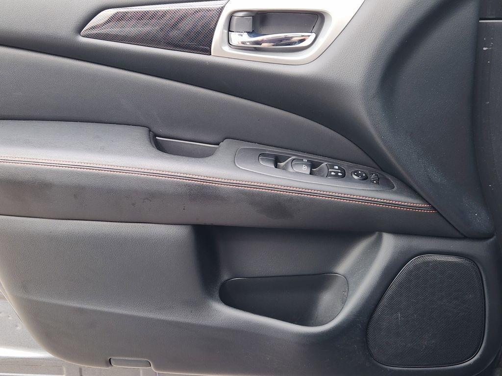 used 2020 Nissan Pathfinder car, priced at $21,988