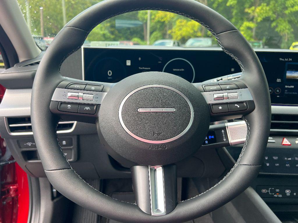 new 2025 Hyundai Sonata Hybrid car, priced at $38,735