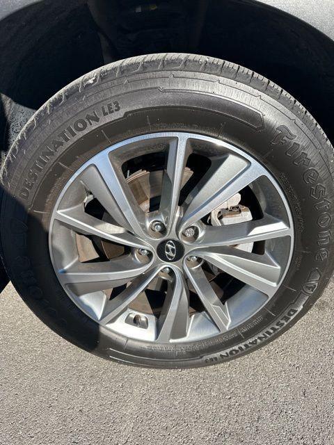 used 2020 Hyundai Santa Fe car, priced at $11,997