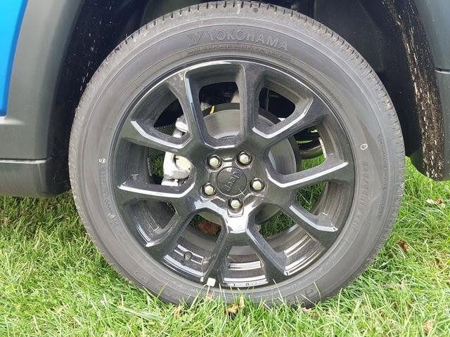 new 2023 Jeep Compass car, priced at $29,989