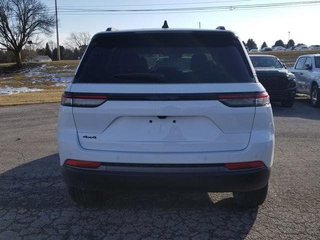 new 2026 Jeep Grand Cherokee car, priced at $48,155