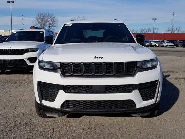 new 2026 Jeep Grand Cherokee car, priced at $48,155
