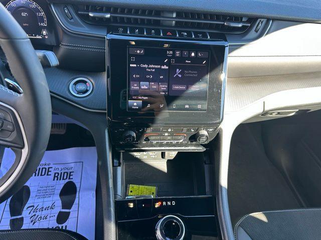 used 2025 Jeep Grand Cherokee car, priced at $35,225