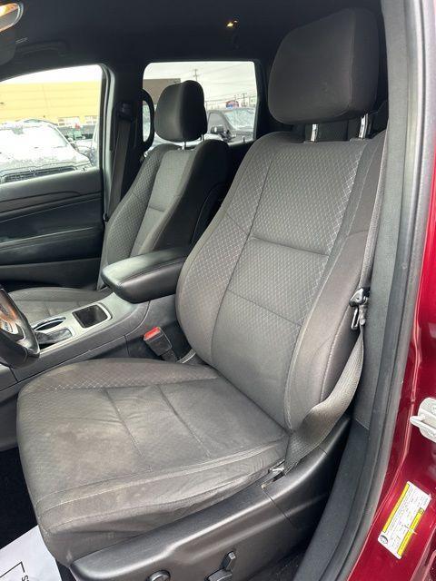 used 2019 Jeep Grand Cherokee car, priced at $15,679