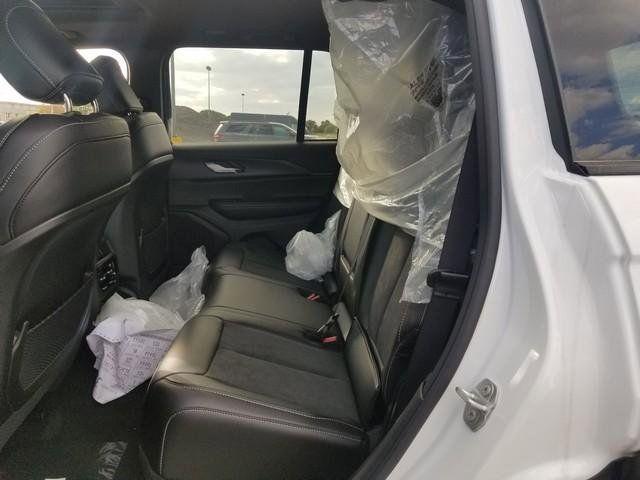 new 2025 Jeep Grand Cherokee car, priced at $38,473