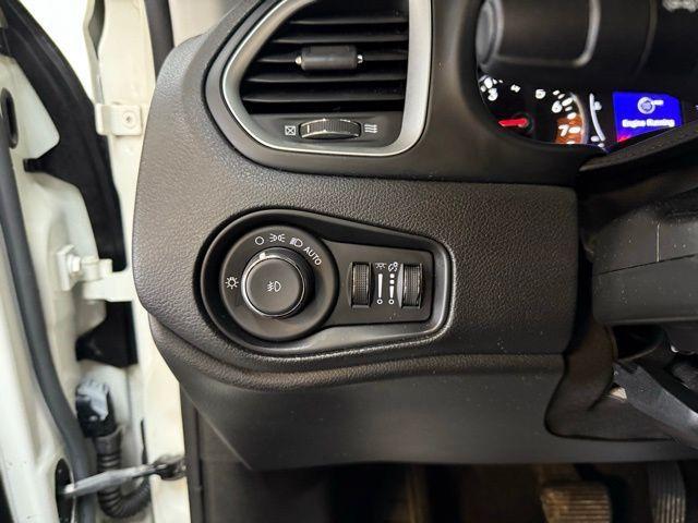 used 2020 Jeep Renegade car, priced at $12,875