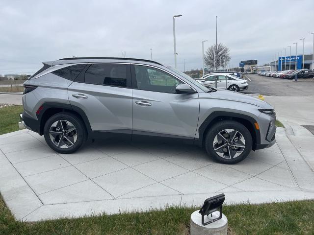 new 2026 Hyundai TUCSON Hybrid car, priced at $38,129