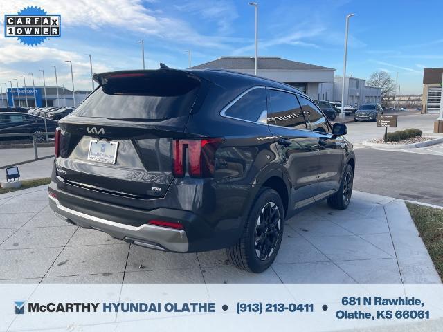 used 2025 Kia Sorento car, priced at $35,948