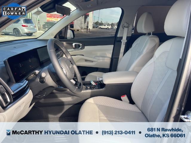 used 2025 Kia Sorento car, priced at $35,948