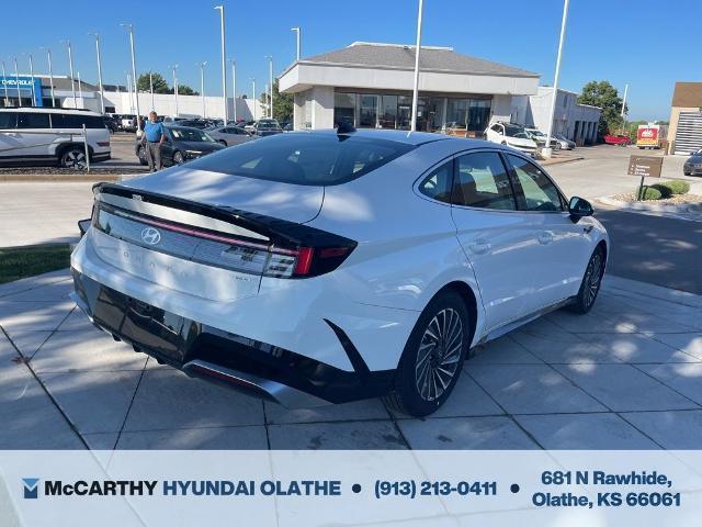 new 2025 Hyundai Sonata Hybrid car, priced at $32,199