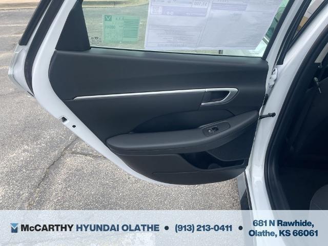 new 2025 Hyundai Sonata Hybrid car, priced at $32,199