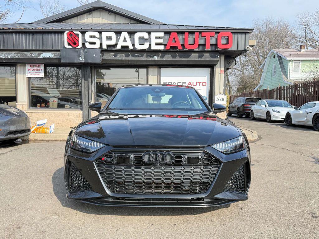 used 2022 Audi RS 7 car, priced at $78,400