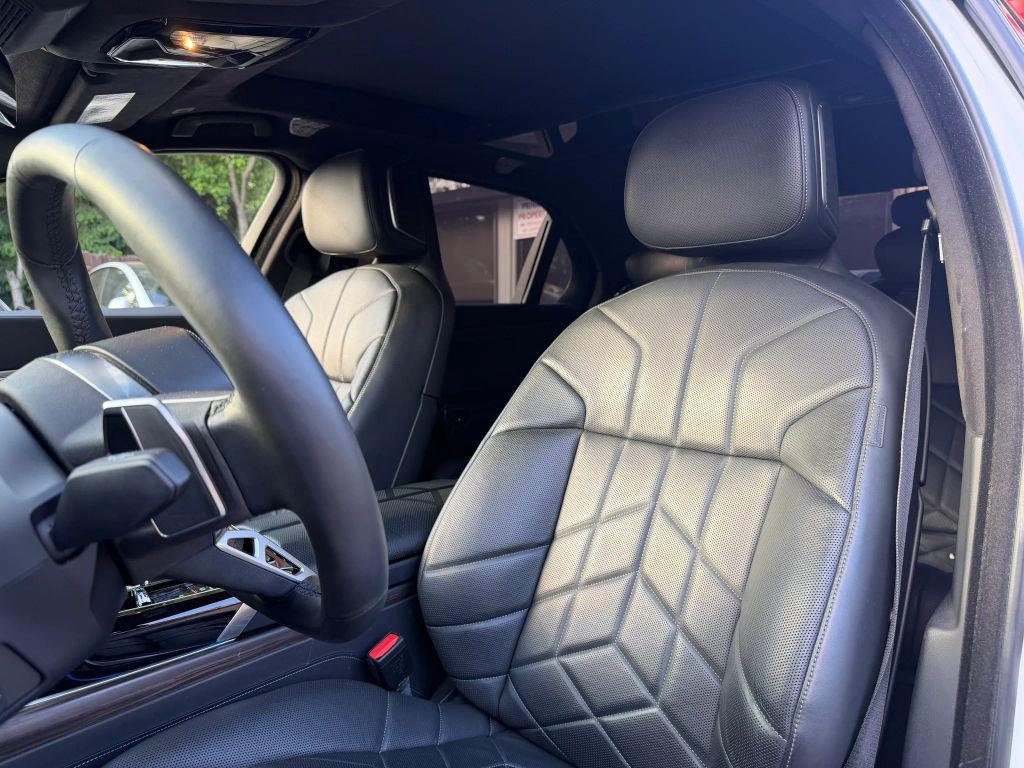 used 2023 BMW i7 car, priced at $68,800