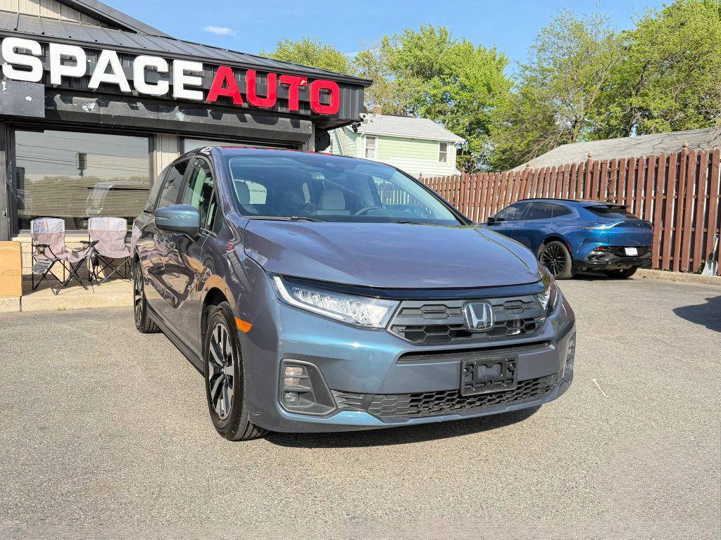 used 2026 Honda Odyssey car, priced at $40,300