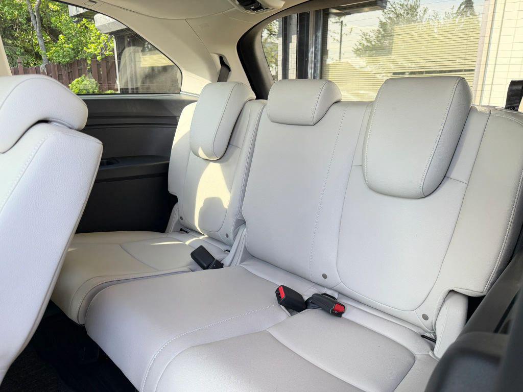 used 2026 Honda Odyssey car, priced at $40,300