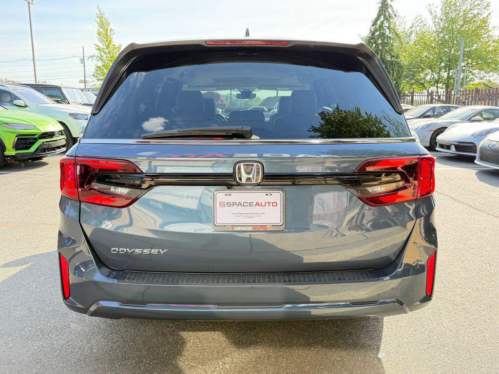 used 2026 Honda Odyssey car, priced at $40,300