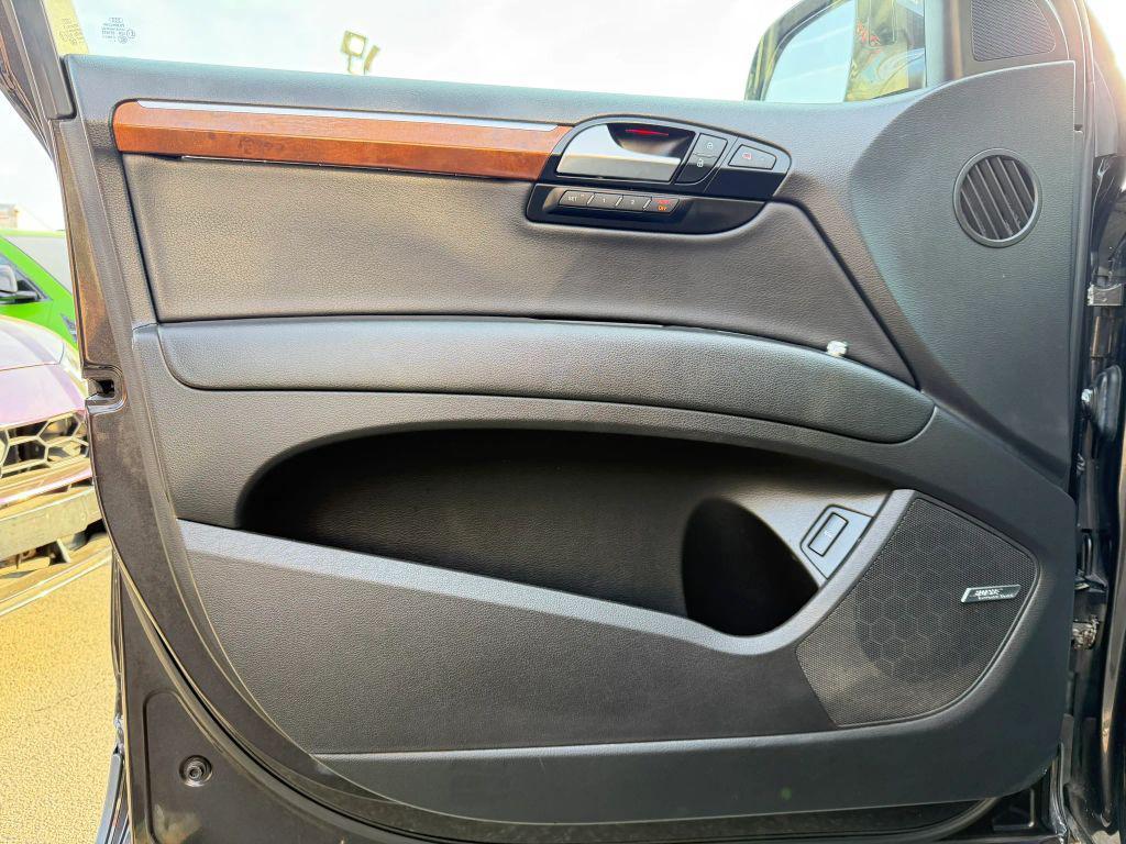 used 2015 Audi Q7 car, priced at $14,900