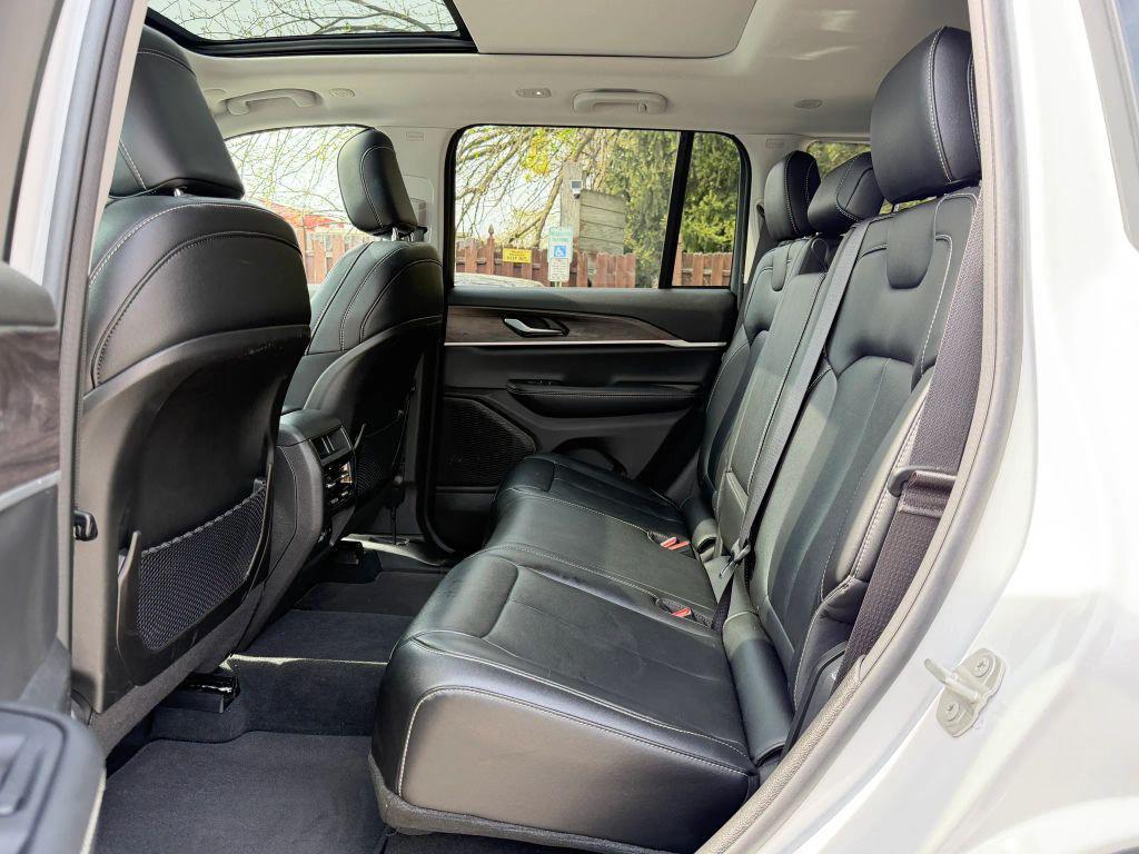 used 2024 Jeep Grand Cherokee car, priced at $37,200