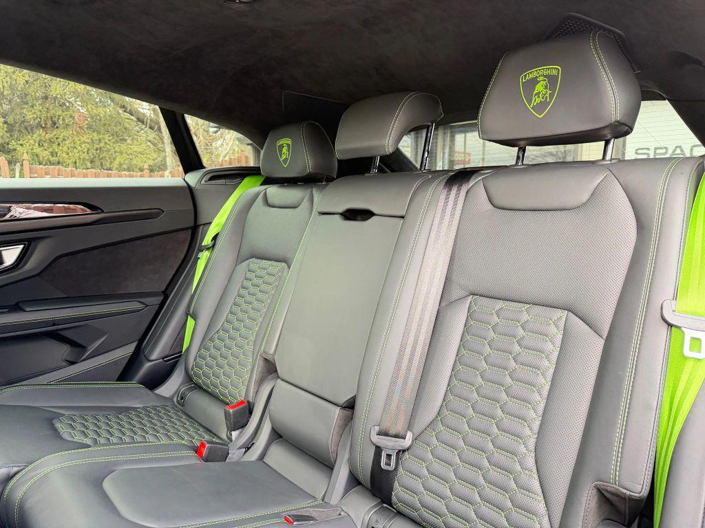 used 2022 Lamborghini Urus car, priced at $219,900