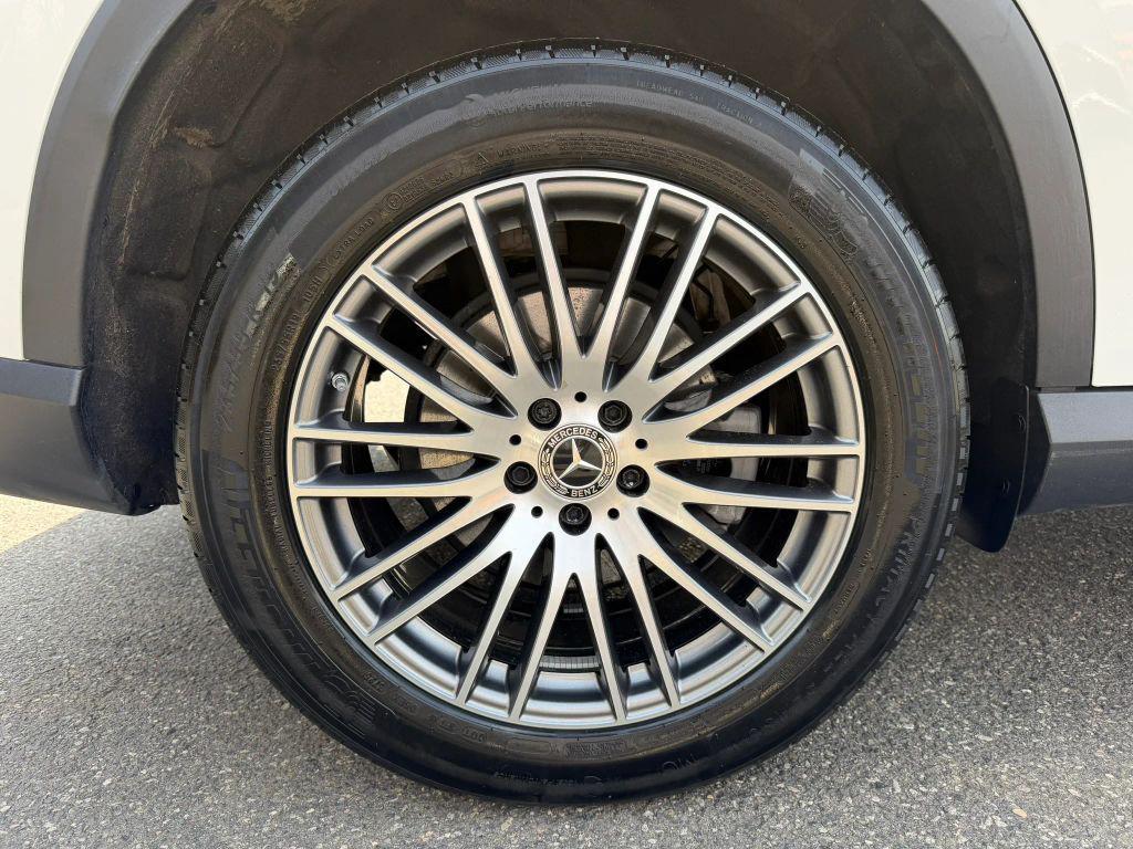 used 2024 Mercedes-Benz GLC 300 car, priced at $39,800