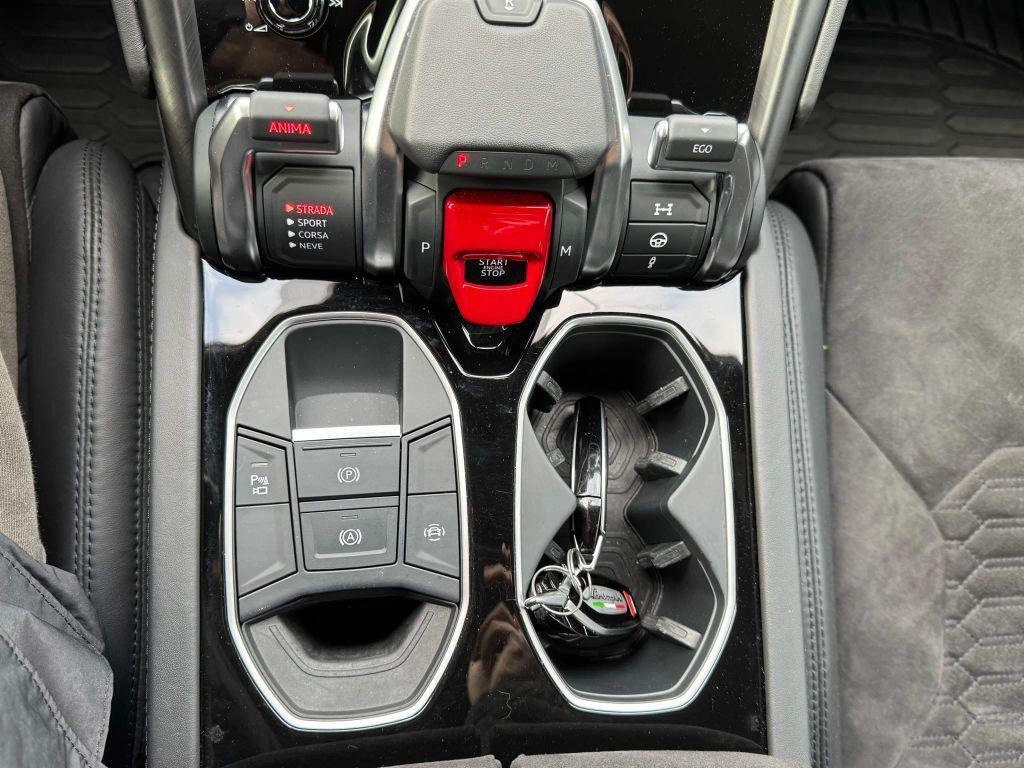 used 2021 Lamborghini Urus car, priced at $196,000