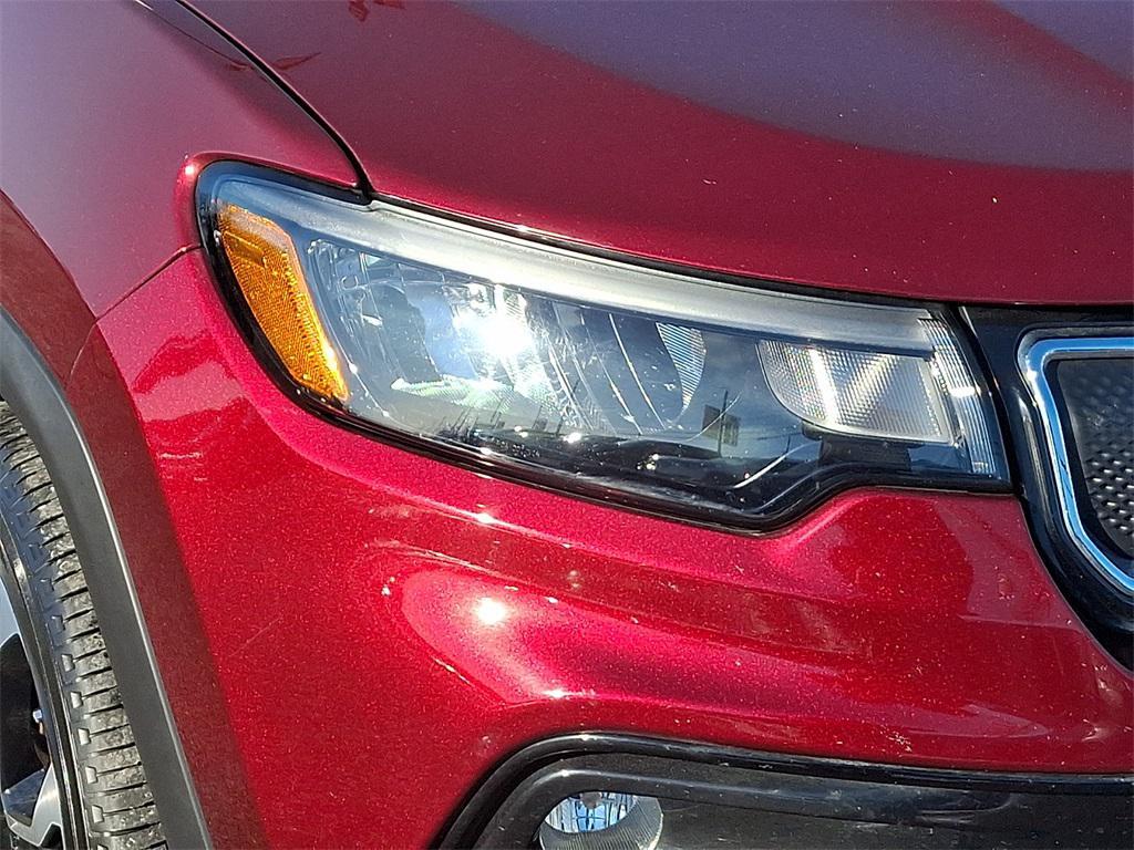 used 2022 Jeep Compass car, priced at $20,000