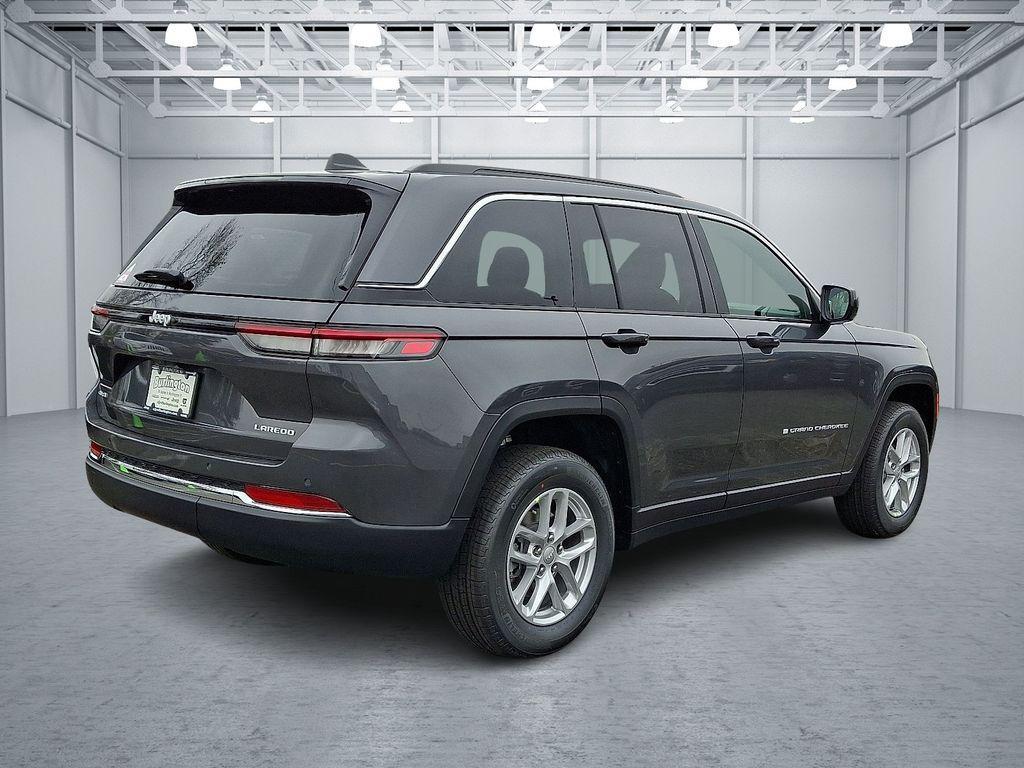 new 2025 Jeep Grand Cherokee car, priced at $44,170