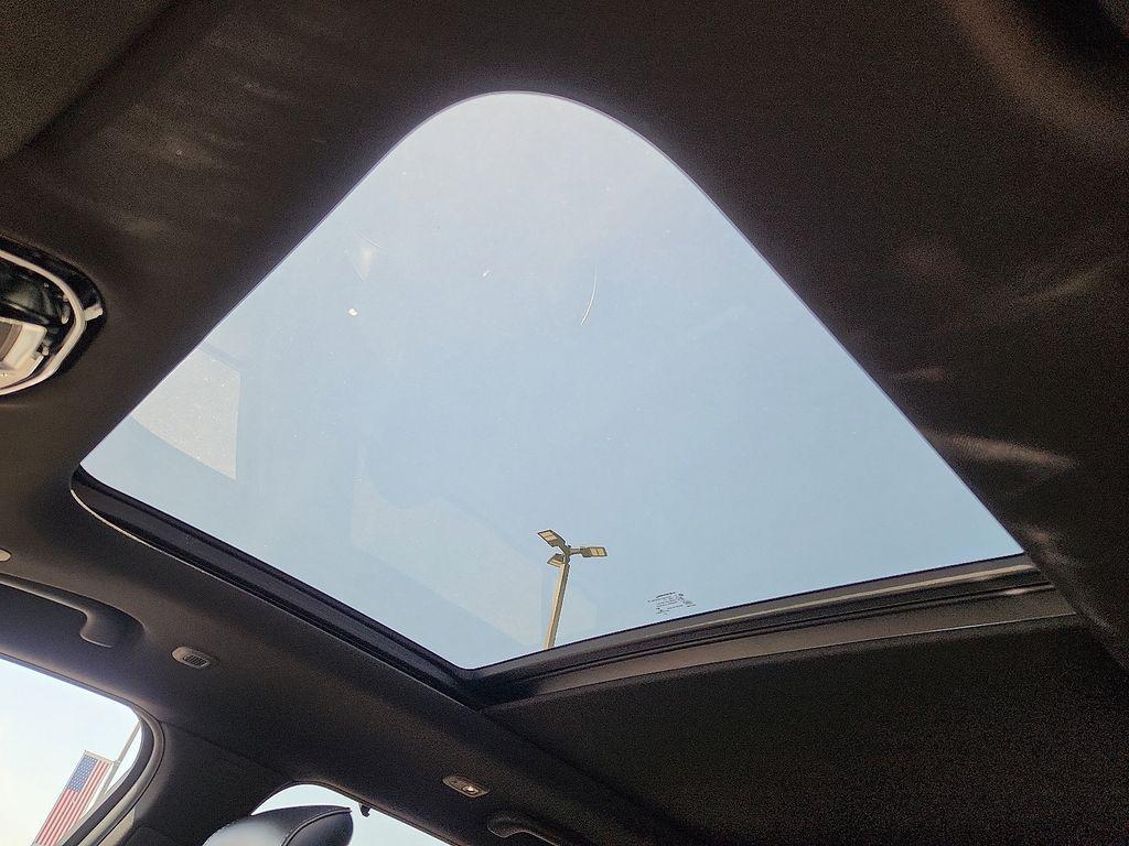 used 2022 Jeep Grand Cherokee car, priced at $33,000