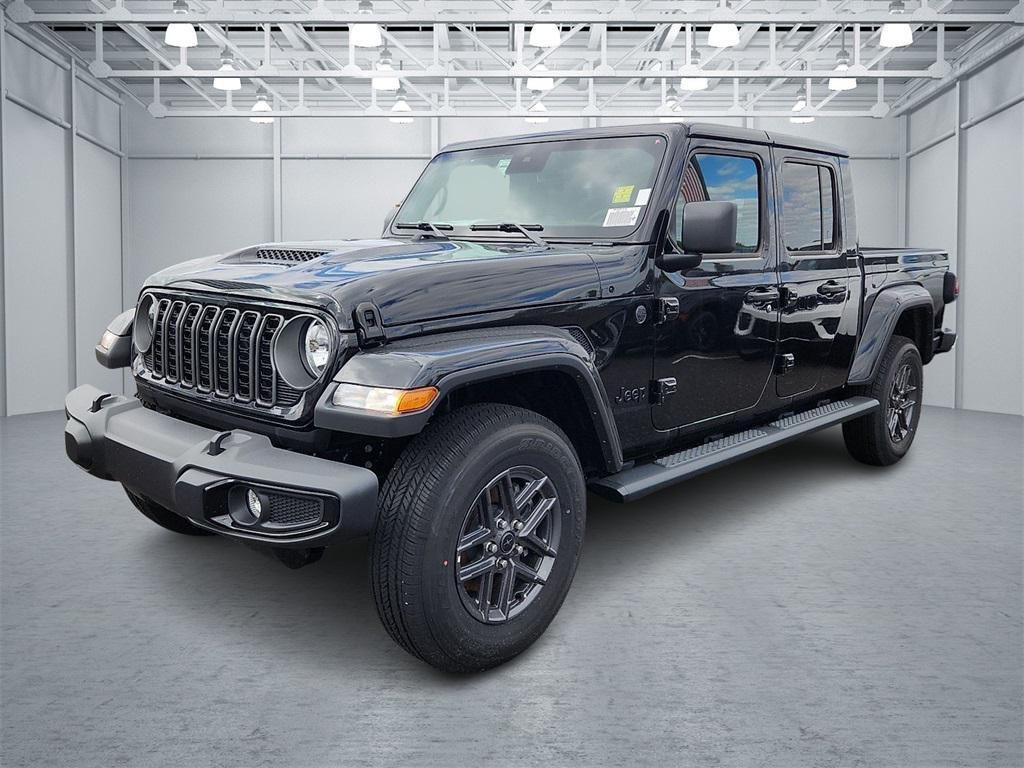 new 2025 Jeep Gladiator car, priced at $52,365