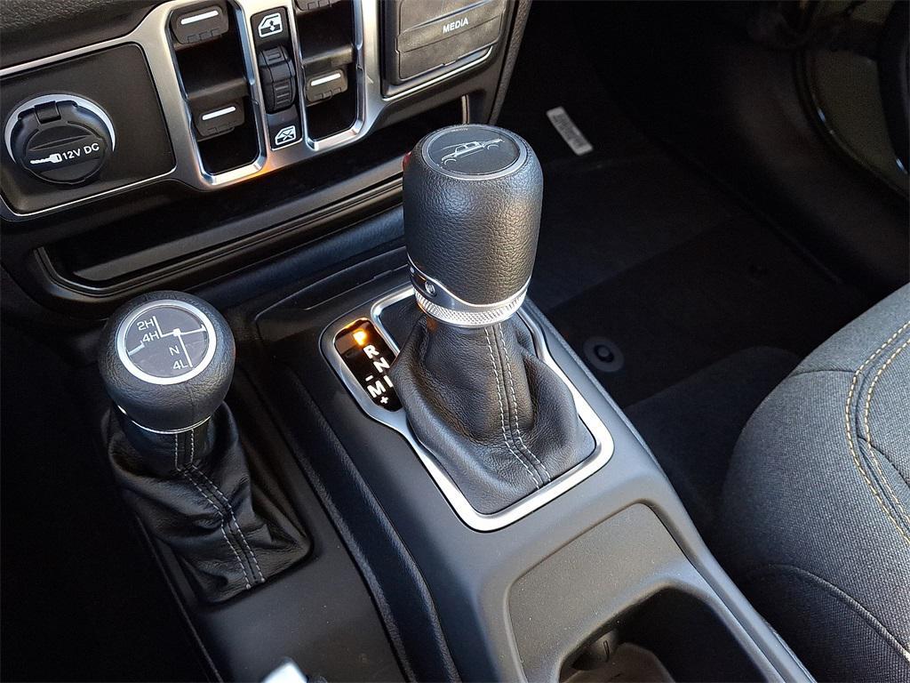 new 2025 Jeep Gladiator car, priced at $51,895