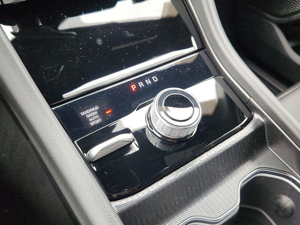 new 2025 Jeep Grand Cherokee L car, priced at $51,270