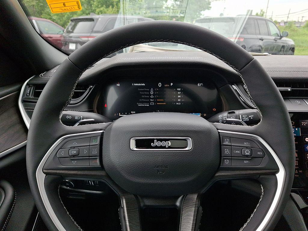 new 2026 Jeep Grand Cherokee car, priced at $48,985