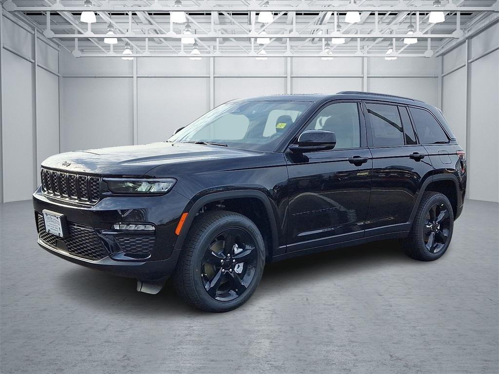 new 2025 Jeep Grand Cherokee car, priced at $52,735