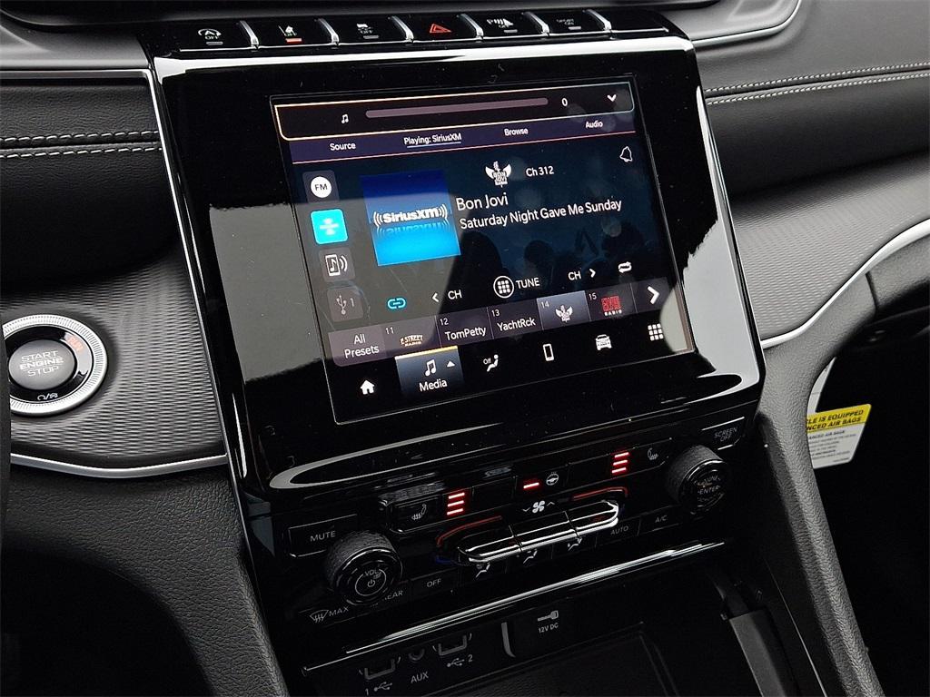 new 2025 Jeep Grand Cherokee car, priced at $46,730