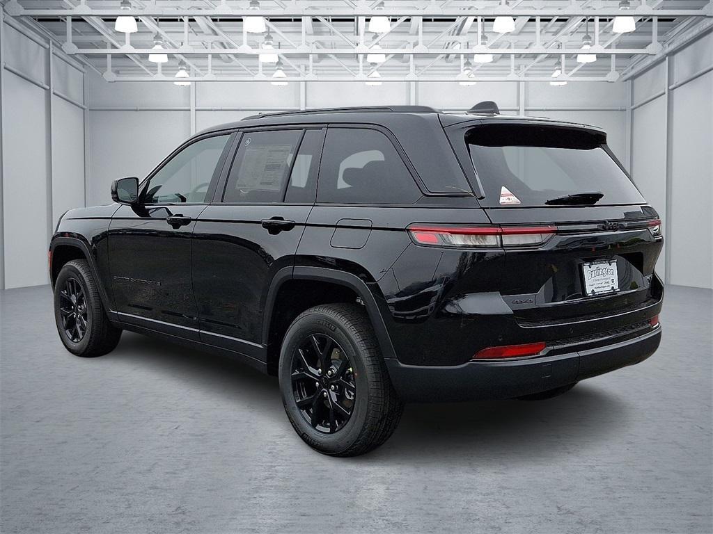 new 2025 Jeep Grand Cherokee car, priced at $46,730