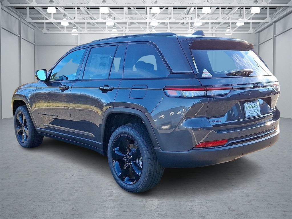 new 2025 Jeep Grand Cherokee car, priced at $52,735
