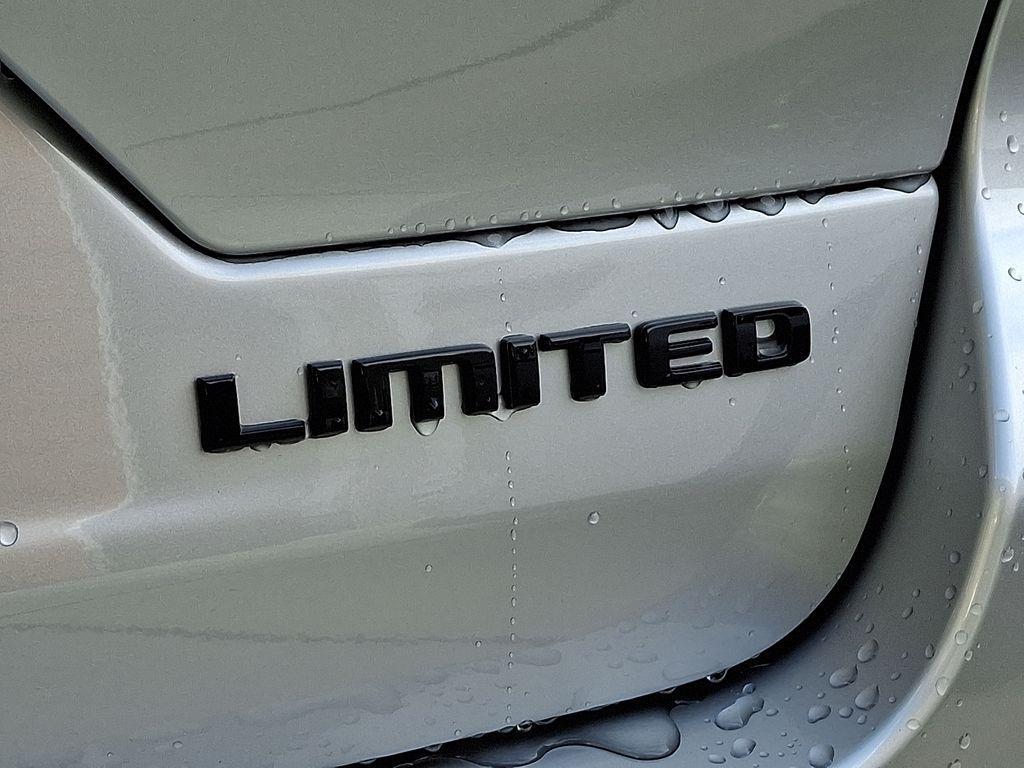 new 2025 Jeep Grand Cherokee car, priced at $52,735