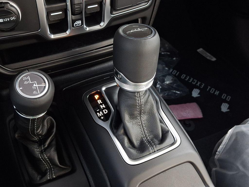 new 2026 Jeep Gladiator car, priced at $50,910