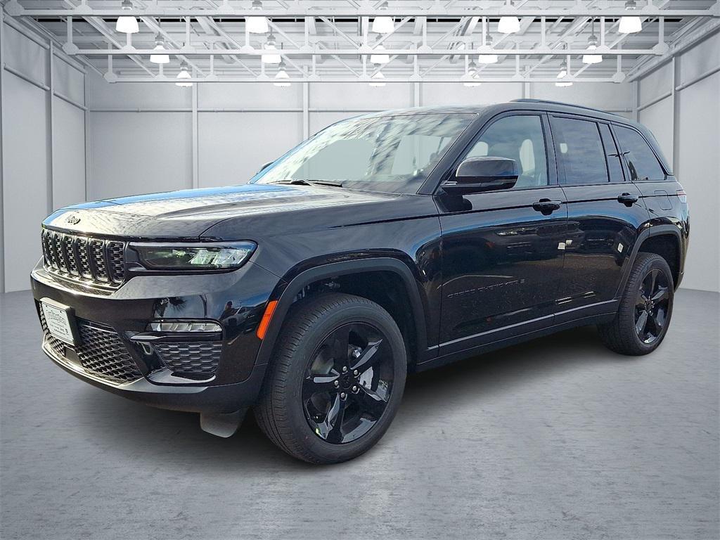 new 2025 Jeep Grand Cherokee car, priced at $52,735