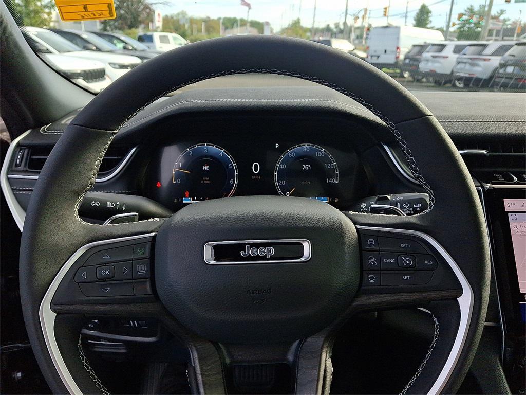 new 2025 Jeep Grand Cherokee car, priced at $52,735