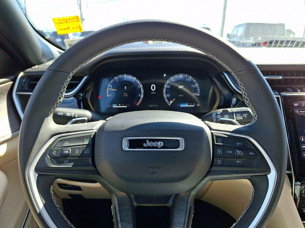 used 2023 Jeep Grand Cherokee car, priced at $28,500