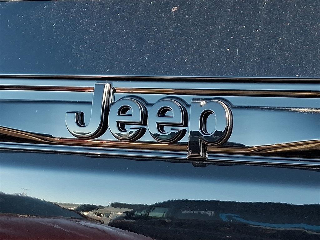 new 2025 Jeep Grand Cherokee car, priced at $52,735