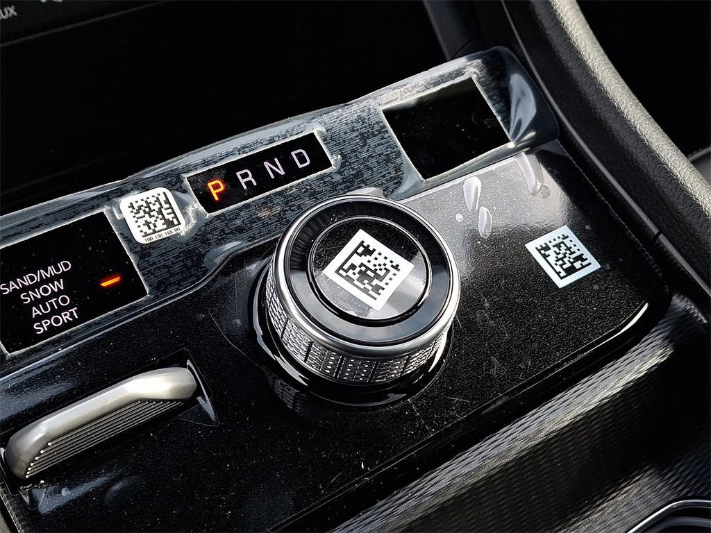 new 2025 Jeep Grand Cherokee car, priced at $52,735