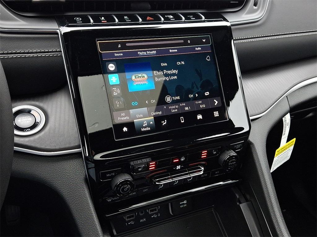 new 2025 Jeep Grand Cherokee car, priced at $43,575